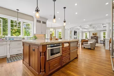 Kitchen - 89 Fair Oaks Park, Needham, MA 02492 photo 2 of 4