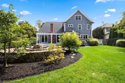 Exterior - 89 Fair Oaks Park, Needham, MA 02492 photo 3 of 8