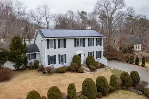 12 Elliot Ln, Plymouth, MA 02360