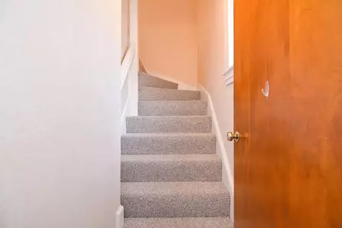 Entry Way - 277 Brookline St, Needham, MA 02492 photo 3 of 4