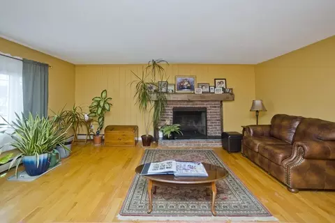 34 Berkshire Cir, Ware, MA 01082 photo 11