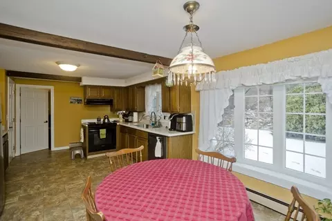 34 Berkshire Cir, Ware, MA 01082 photo 13