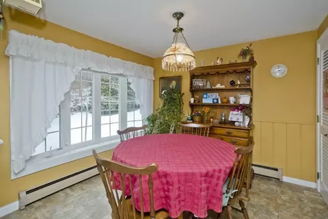 34 Berkshire Cir, Ware, MA 01082 photo 3
