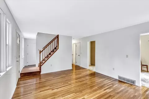 33 Cliff Rd, Bourne, MA 02532 photo 6