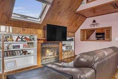325 Mammoth Rd #3, Lowell, MA 01854 photo 4