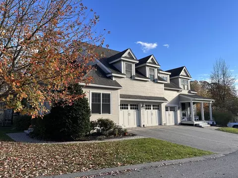 64 Sunset Ridge Ln #64, Bolton, MA 01740