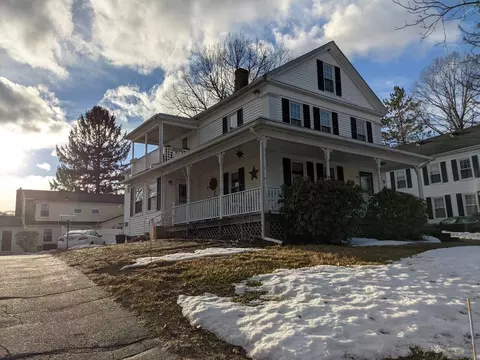 9 Beach St # -A, Millbury, MA 01527