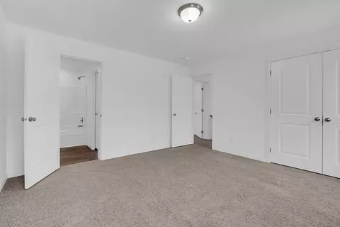 Bedroom - 823 Carpenter Rd, Athol, MA 01331 photo 2 of 2