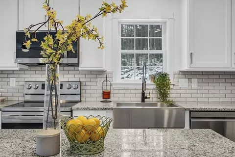 Kitchen - 823 Carpenter Rd, Athol, MA 01331 photo 5 of 5