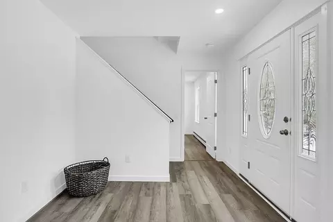 Entry Way - 823 Carpenter Rd, Athol, MA 01331 photo 1 of 3