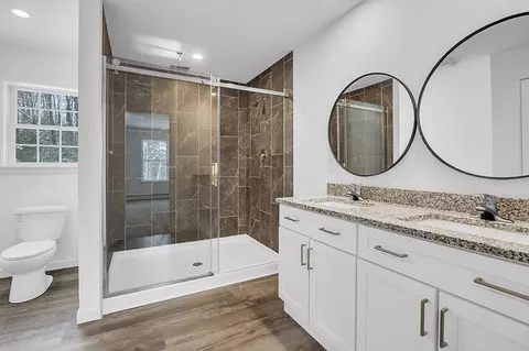 Bath - 823 Carpenter Rd, Athol, MA 01331 photo 2 of 4