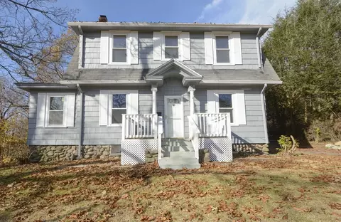 170 College St, Worcester, MA 01610