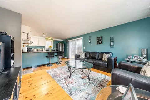 Living - 72 Arrowhead Dr, Barnstable, MA 02601 photo 3 of 8
