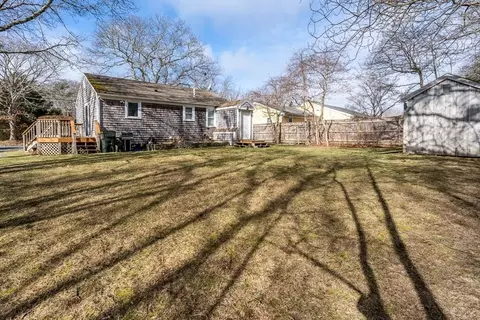 Exterior - 72 Arrowhead Dr, Barnstable, MA 02601 photo 4 of 7