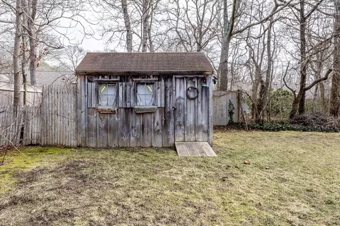 Exterior - 72 Arrowhead Dr, Barnstable, MA 02601 photo 6 of 7