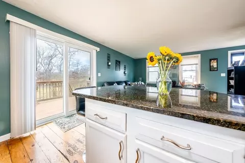 Kitchen - 72 Arrowhead Dr, Barnstable, MA 02601 photo 3 of 3