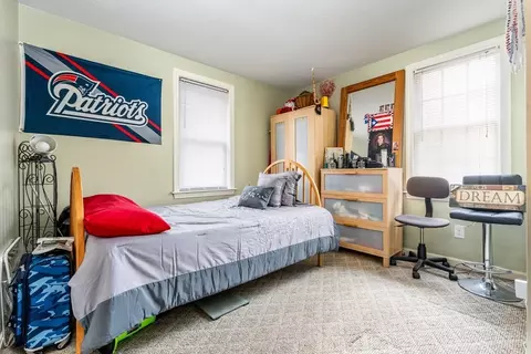 Bedroom - 72 Arrowhead Dr, Barnstable, MA 02601 photo 2 of 3