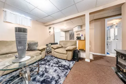 Living - 72 Arrowhead Dr, Barnstable, MA 02601 photo 8 of 8
