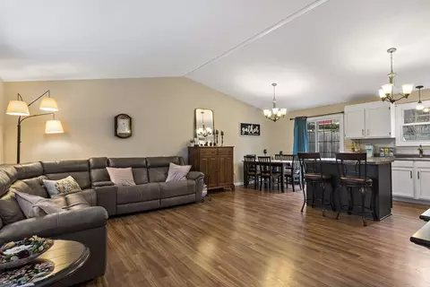 133 Mount Pleasant St, Fall River, MA 02720 photo 8