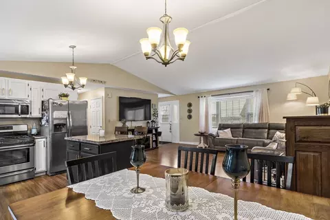 133 Mount Pleasant St, Fall River, MA 02720 photo 12