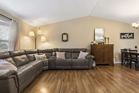 133 Mount Pleasant St, Fall River, MA 02720 photo 6