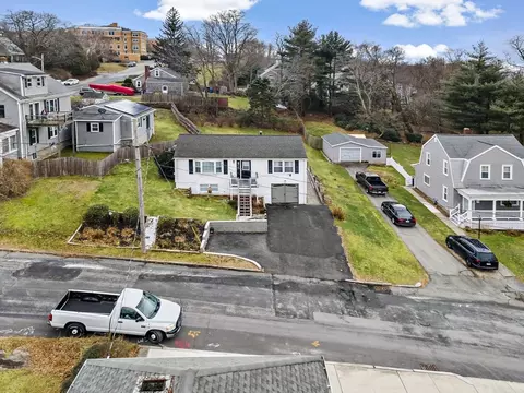 133 Mount Pleasant St, Fall River, MA 02720 photo 1