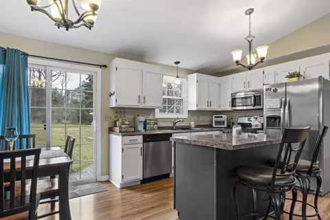133 Mount Pleasant St, Fall River, MA 02720 photo 13
