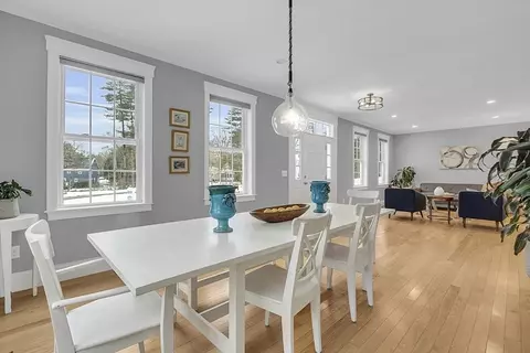 Dining - 3 Constitution Dr, Acton, MA 01720 photo 4 of 5