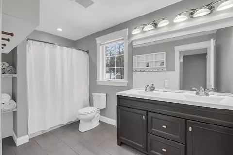 Bath - 3 Constitution Dr, Acton, MA 01720 photo 4 of 4