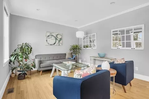 Dining - 3 Constitution Dr, Acton, MA 01720 photo 3 of 5