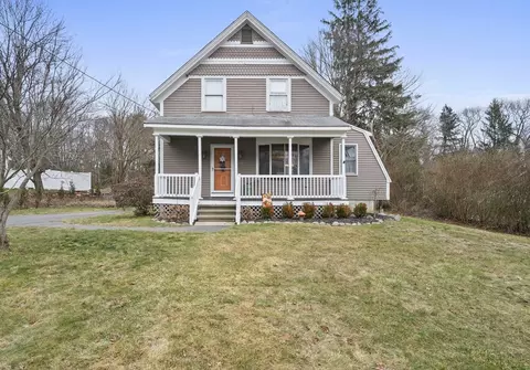 736 Dighton Ave, Taunton, MA 02780