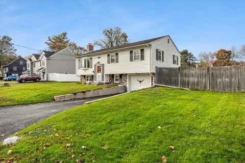100 Belmont St, Taunton, MA 02780