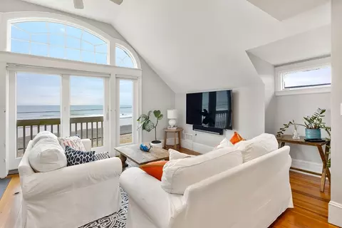 Living - 185 Beach Ave, Hull, MA 02045 photo 6 of 6