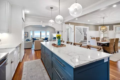 Kitchen - 185 Beach Ave, Hull, MA 02045 photo 5 of 5