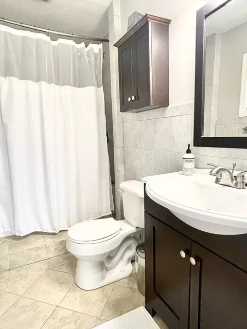 Bath - 59 Meadow St, Ludlow, MA 01056 photo 2 of 2