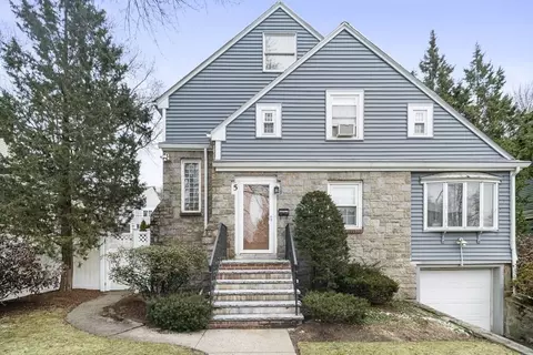 5 Barbara Ln, Medford, MA 02155