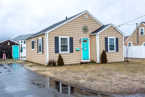 Exterior - 12 Tower Ln, Bourne, MA 02532 photo 2 of 6