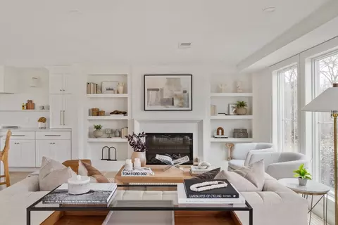 20 Edgewood Rd, Marblehead, MA 01945