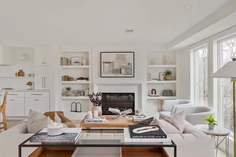 20 Edgewood Rd, Marblehead, MA 01945