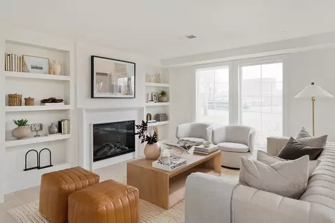 20 Edgewood Rd, Marblehead, MA 01945 photo 4