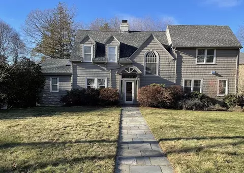 28 Bancroft Rd, Wellesley, MA 02481