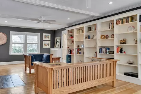 Living - 28 Bancroft Rd, Wellesley, MA 02481 photo 4 of 5