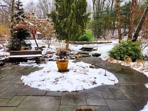 Exterior - 204 Lower Gore Rd, Webster, MA 01570 photo 6 of 7