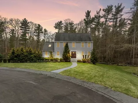 225 Erin Rd, Taunton, MA 02718