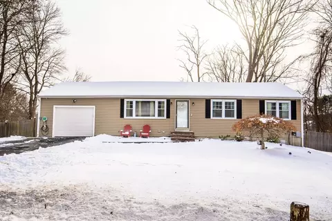 20 Smith St, Chelmsford, MA 01824