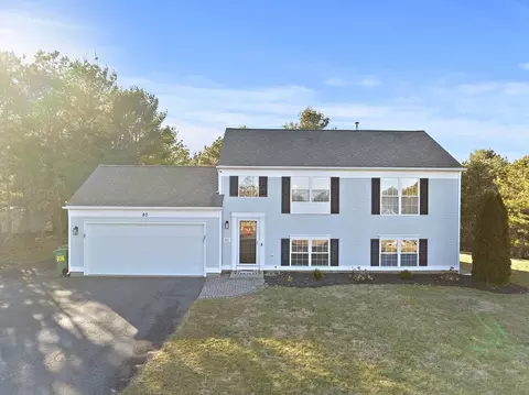 80 Dickson Dr, Plymouth, MA 02360