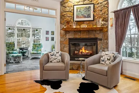 Living - 7 Devonshire Rd, Middleton, MA 01949 photo 1 of 13