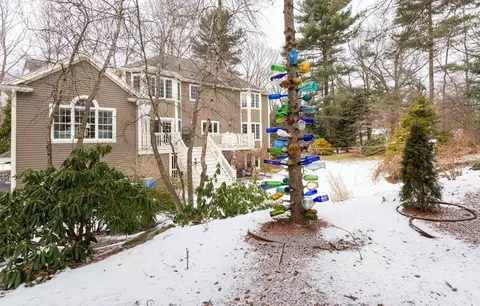 Exterior - 7 Devonshire Rd, Middleton, MA 01949 photo 4 of 5