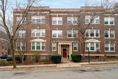 14 Egmont St #5, Brookline, MA 02446