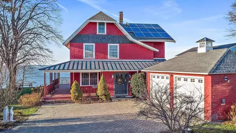 20 Bay View Ave, Quincy, MA 02169